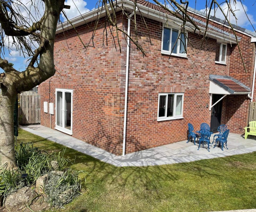 Sunny Corner, Padstow. Spacious 3 Bedrooms, 2.5 Bathrooms, Parking, Garden. ภายนอก รูปภาพ